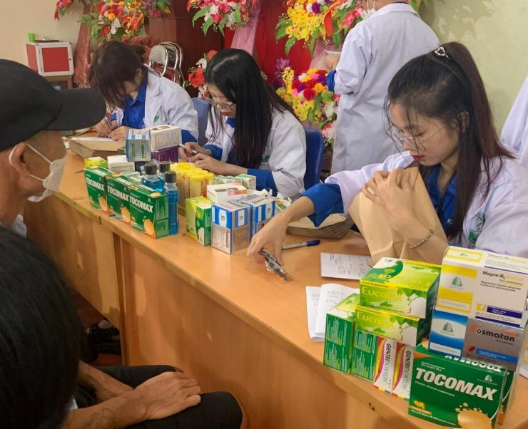 BOSTON PHARMA ACCOMPANY WITH ACTIVITIES OF YOUNG VOLUNTEERS - 2023 IN MAI CHAU DISTRICT, HOA BINH PROVINCE